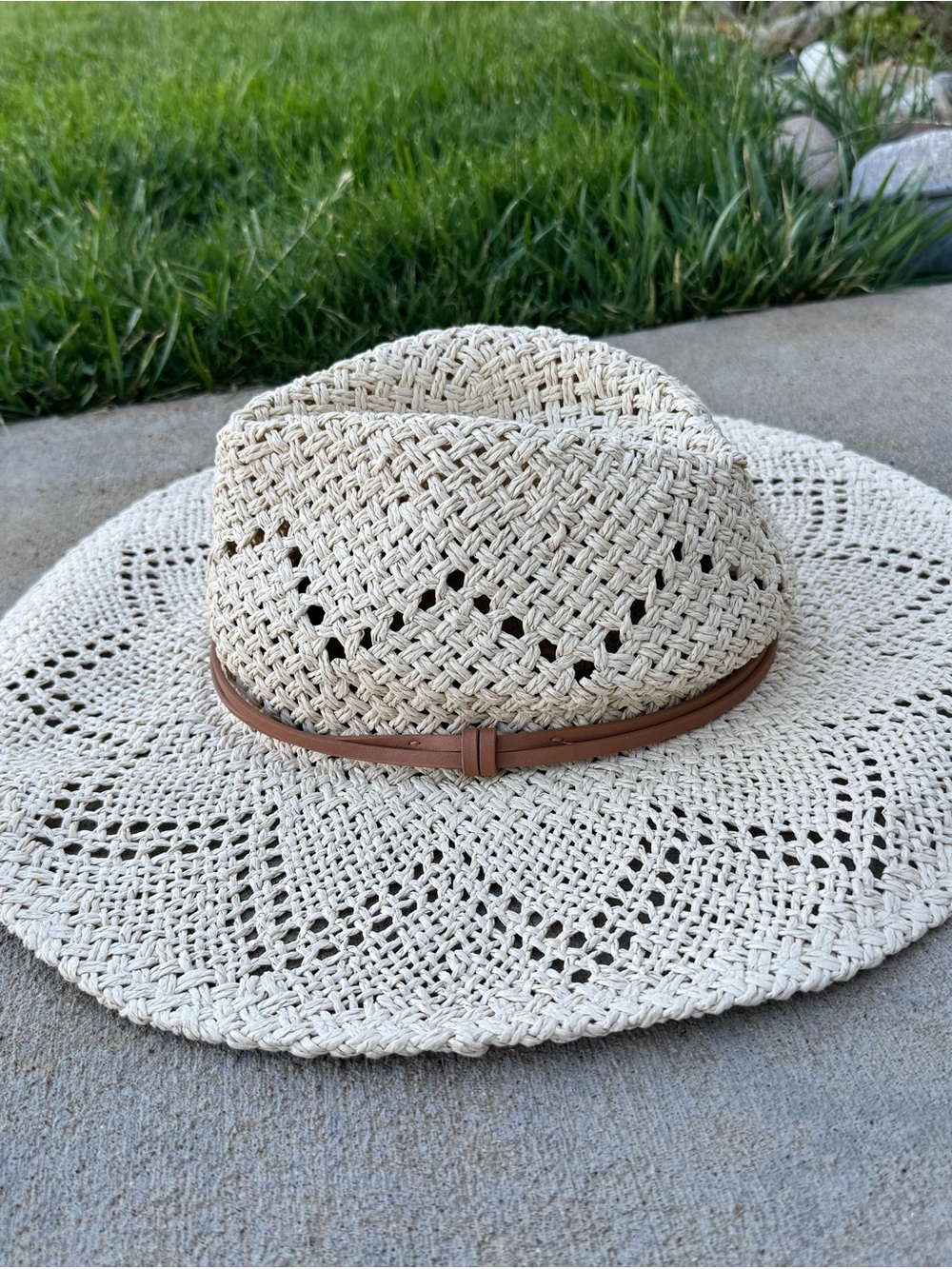 Braided Straw Sun Hat with Tan Band - Cream